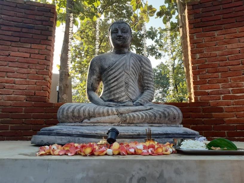 Kottawatta River Bank Resort Udawalawe Exteriör bild