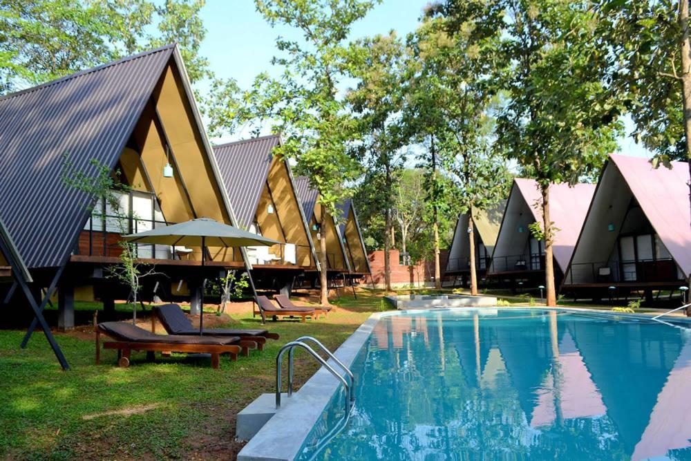 Kottawatta River Bank Resort Udawalawe Exteriör bild
