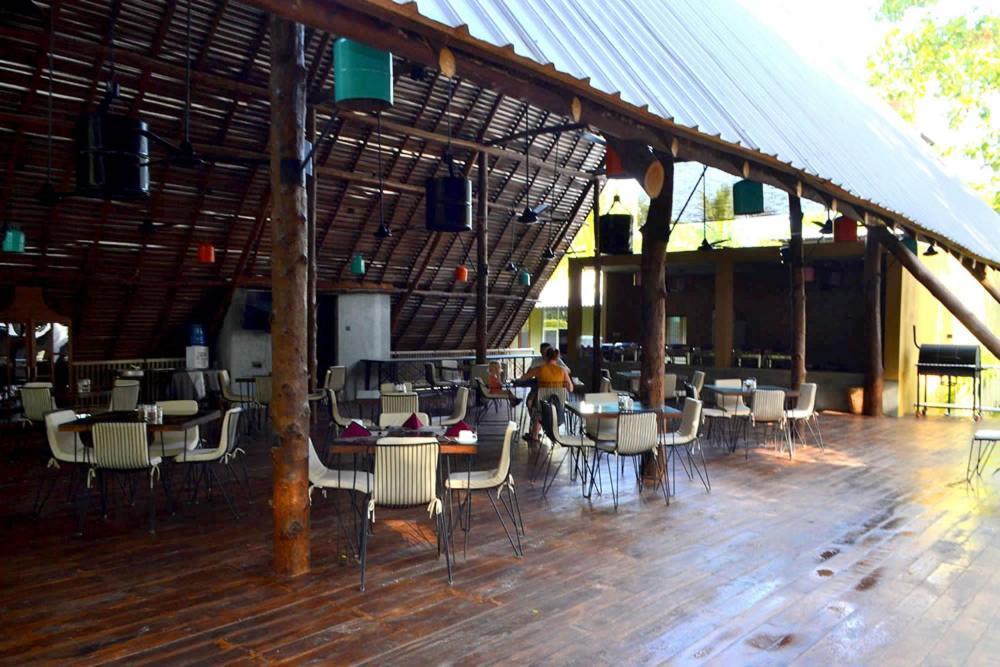 Kottawatta River Bank Resort Udawalawe Exteriör bild