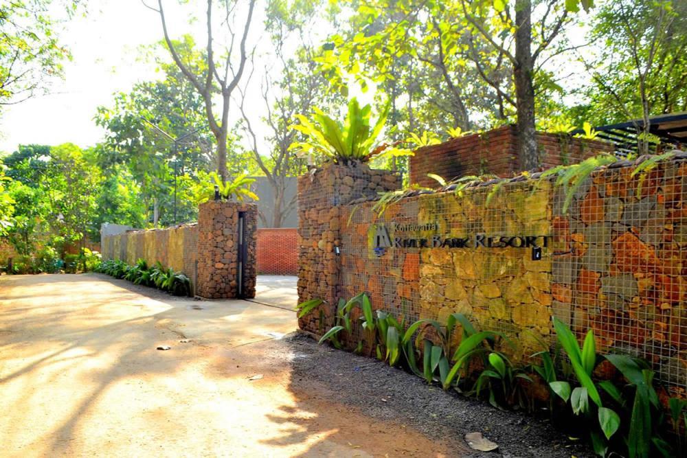 Kottawatta River Bank Resort Udawalawe Exteriör bild