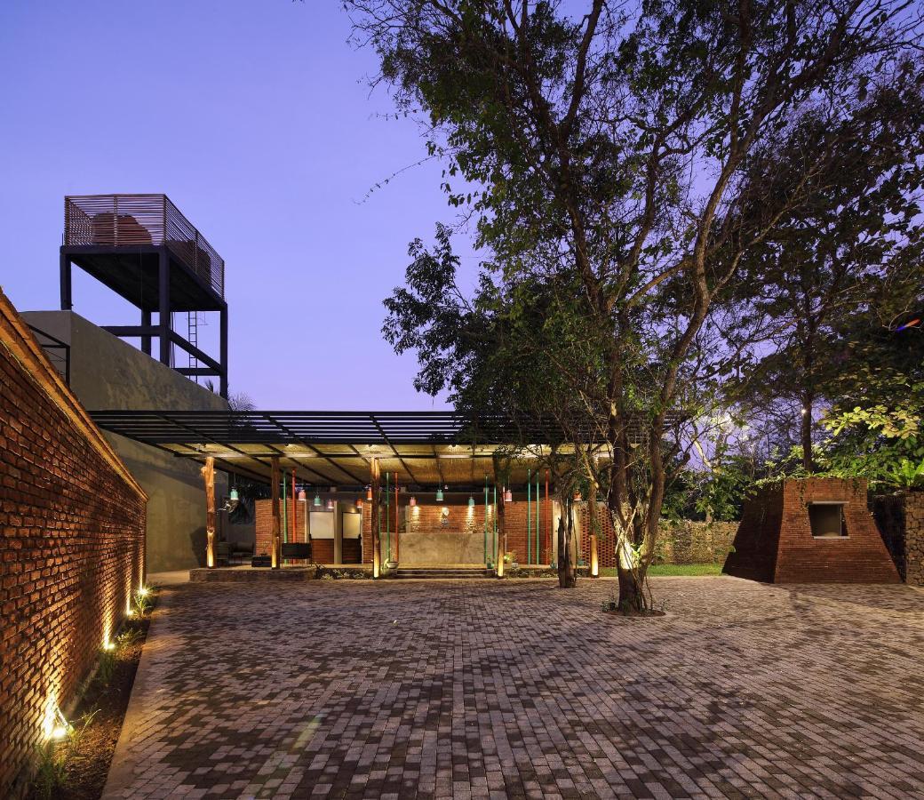Kottawatta River Bank Resort Udawalawe Exteriör bild